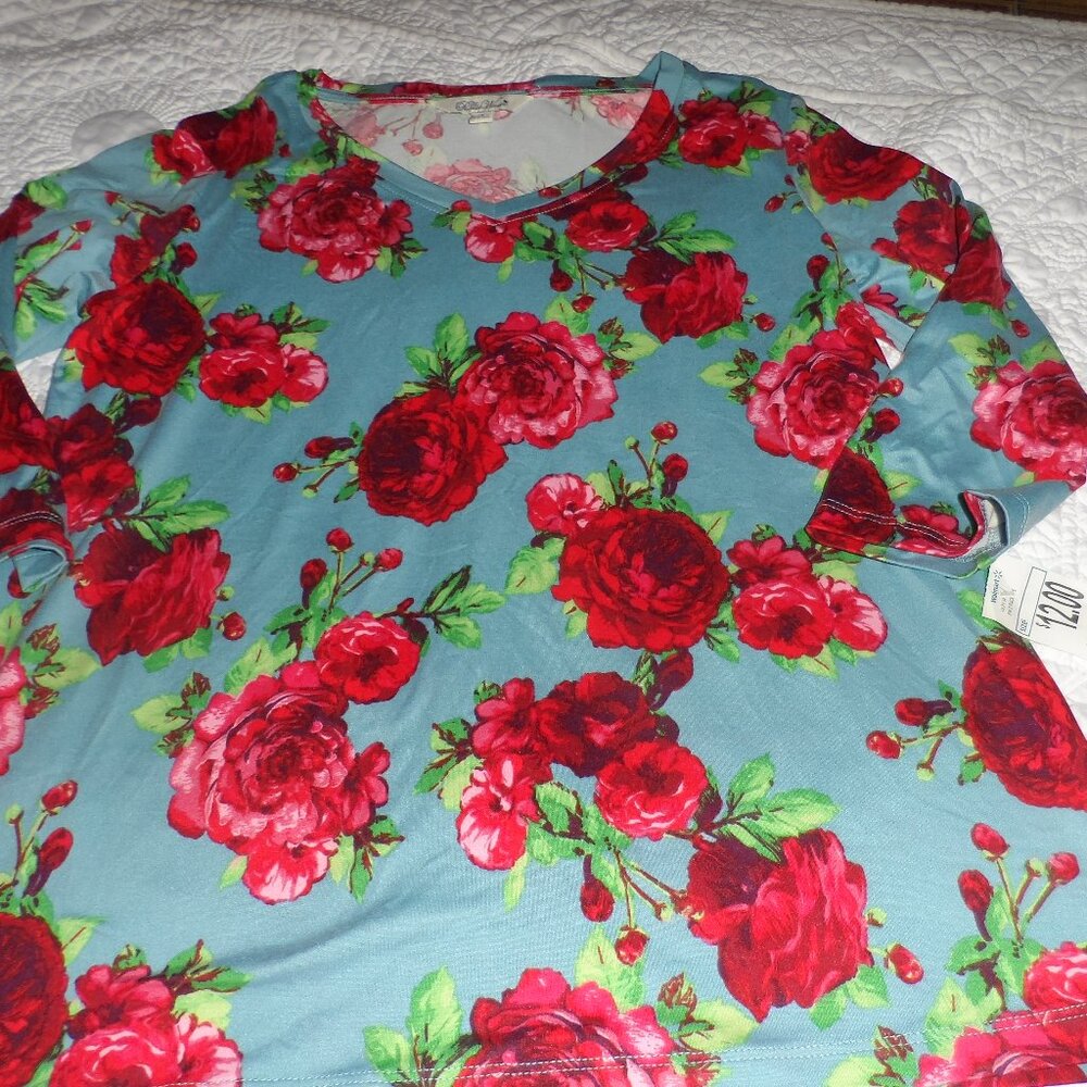 The Pioneer Woman Rose Floral Shirt-- Size Small--New!!!